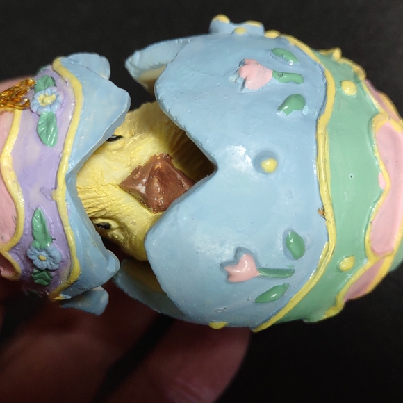 Easter Pop-Up Egg Ornament "Chick" - Picture 1 of 5